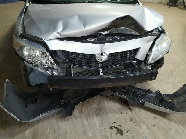 2T1BU4EE6AC290700 - 2010 TOYOTA COROLLA BA SILVER photo 9