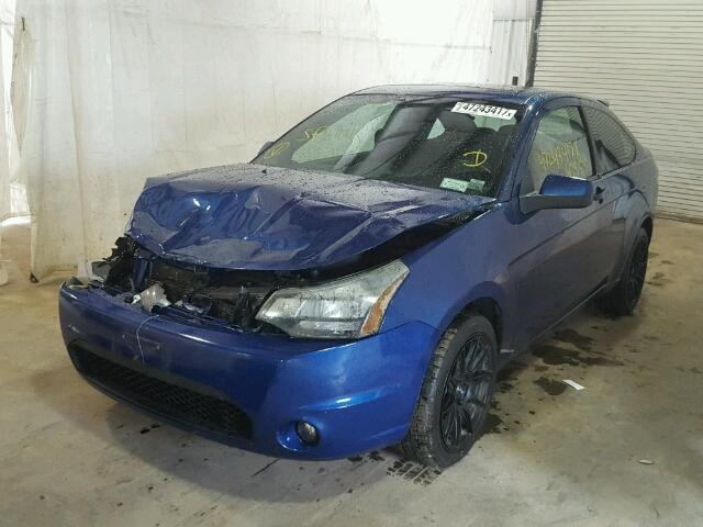 1FAHP33N29W222725 - 2009 FORD FOCUS SES BLUE photo 2