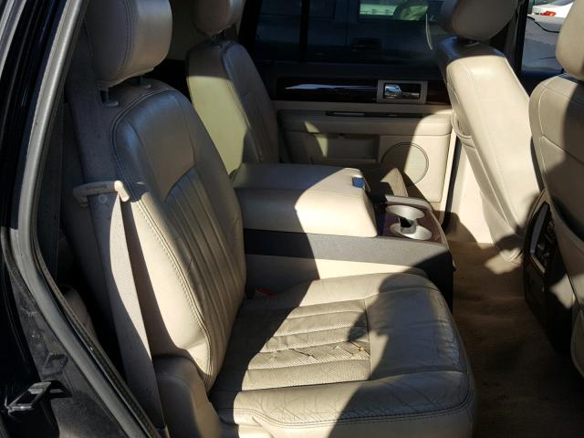 5LMFU28R84LJ23233 - 2004 LINCOLN NAVIGATOR BLACK photo 6