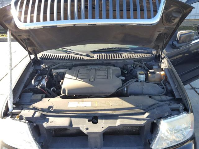 5LMFU28R84LJ23233 - 2004 LINCOLN NAVIGATOR BLACK photo 7