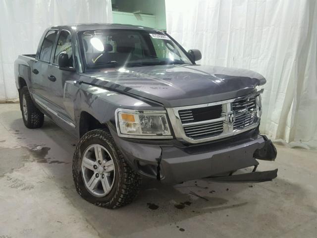 1D7CE5GK6AS130704 - 2010 DODGE DAKOTA LAR SILVER photo 1