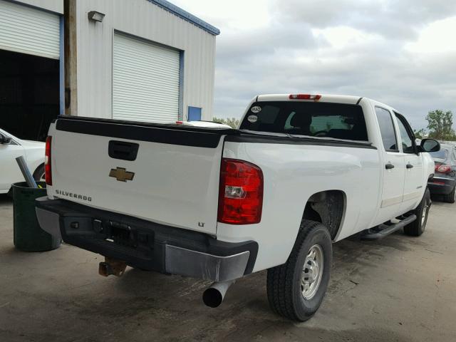 1GCHC23688F132616 - 2008 CHEVROLET SILVERADO WHITE photo 4