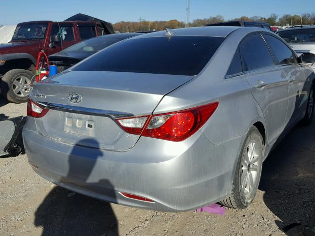 5NPEB4AC1DH691838 - 2013 HYUNDAI SONATA GLS SILVER photo 4