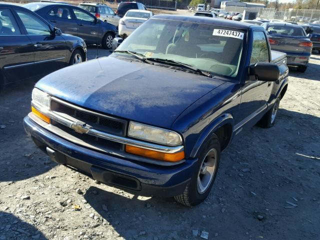 1GCCS145128128898 - 2002 CHEVROLET S TRUCK S1 BLUE photo 2