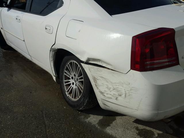 2B3KA43G38H319178 - 2008 DODGE CHARGER WHITE photo 9