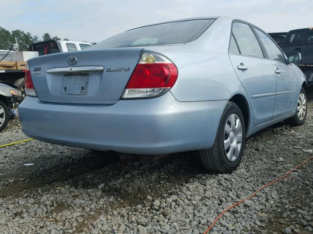 4T1BE32K15U960398 - 2005 TOYOTA CAMRY LE BLUE photo 4