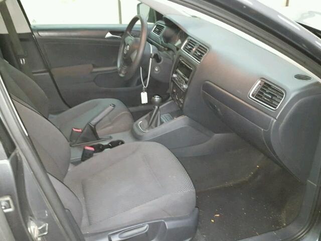 3VW1K7AJ7CM353848 - 2012 VOLKSWAGEN JETTA BASE ნაცრისფერი ფოტო 5