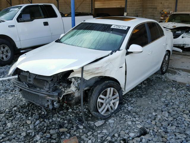 3VWEF71K67M159347 - 2007 VOLKSWAGEN JETTA WOLF WHITE photo 2