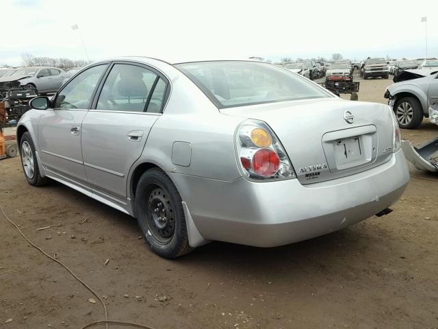 1N4AL11D63C270796 - 2003 NISSAN ALTIMA BAS SILVER photo 3