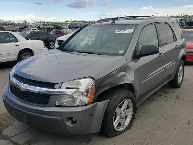 2CNDL73F256017443 - 2005 CHEVROLET EQUINOX LT GRAY photo 2