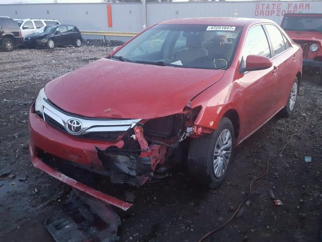4T1BF1FKXCU547131 - 2012 TOYOTA CAMRY BASE RED photo 2