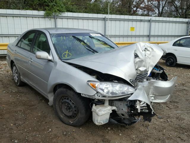 4T1BE32K65U017715 - 2005 TOYOTA CAMRY LE SILVER photo 1