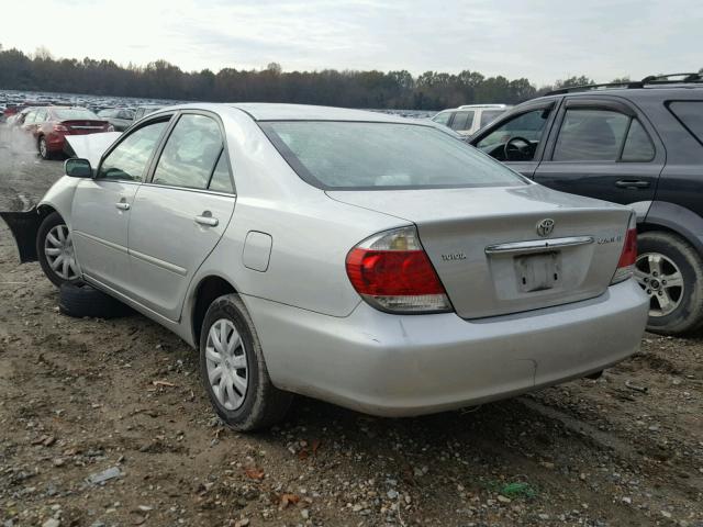 4T1BE32K65U017715 - 2005 TOYOTA CAMRY LE 银色 照片 3