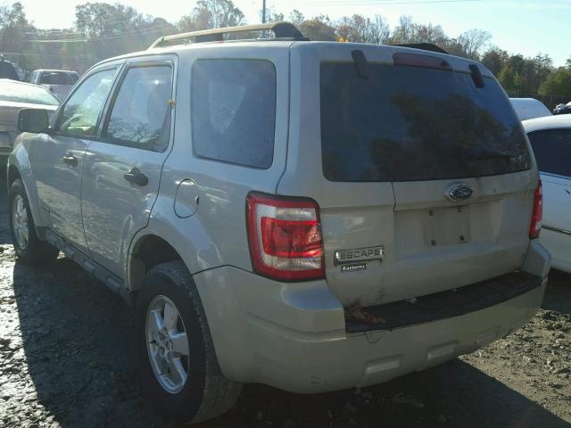 1FMCU02Z58KD16681 - 2008 FORD ESCAPE XLS CREAM photo 3