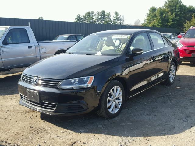 3VWDP7AJ4DM266408 - 2013 VOLKSWAGEN JETTA SE 黑色 照片 2