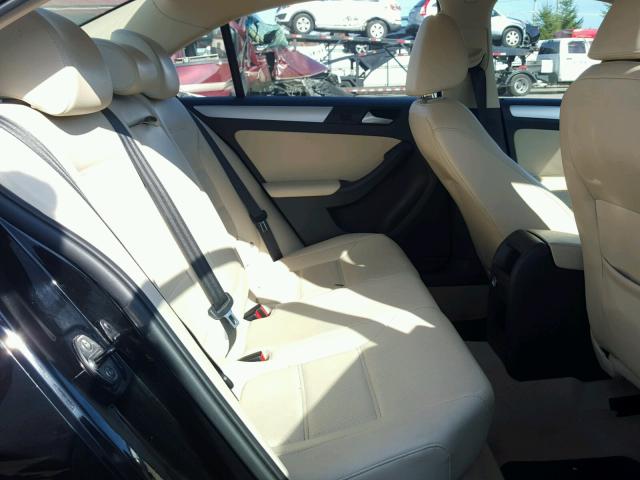 3VWDP7AJ4DM266408 - 2013 VOLKSWAGEN JETTA SE 黑色 照片 6