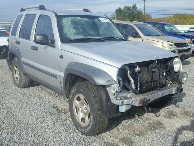 1J4GL38K86W293319 - 2006 JEEP LIBERTY RE SILVER photo 1