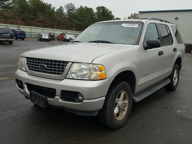 1FMZU73E54UC11569 - 2004 FORD EXPLORER X SILVER photo 2