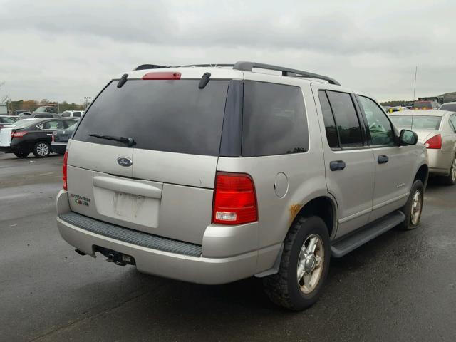 1FMZU73E54UC11569 - 2004 FORD EXPLORER X SILVER photo 4