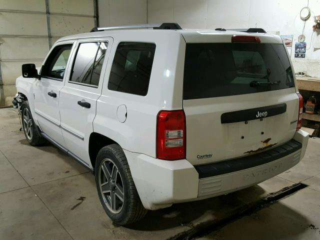 1J4FT48B39D170318 - 2009 JEEP PATRIOT LI WHITE photo 3