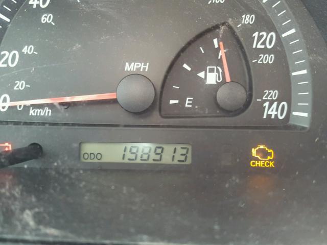 4T1BF32K52U512206 - 2002 TOYOTA CAMRY LE 银色 照片 8