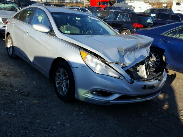 5NPEB4AC8DH637596 - 2013 HYUNDAI SONATA GLS SILVER photo 1