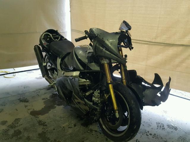 JS1GW71A752110403 - 2005 SUZUKI GSX1300 RK GRAY photo 1