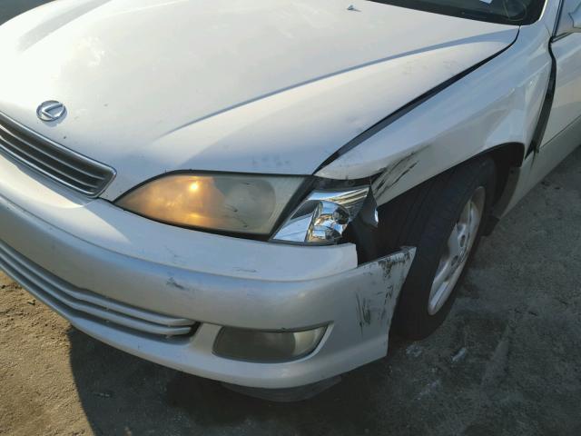 JT8BF28G515110744 - 2001 LEXUS ES 300 WHITE photo 9