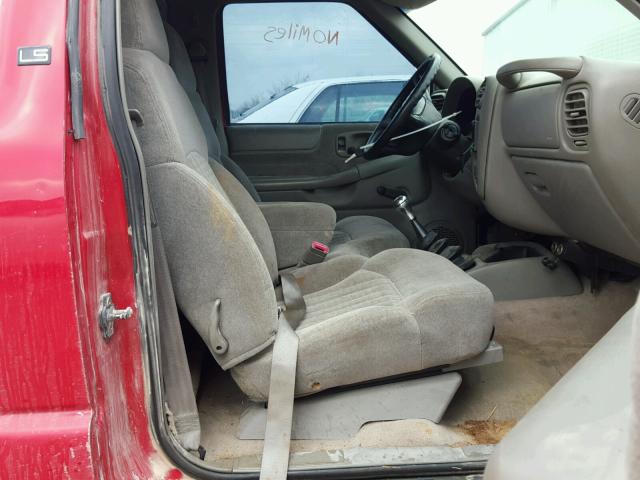 1GCCS1449Y8169103 - 2000 CHEVROLET S TRUCK S1 RED photo 5