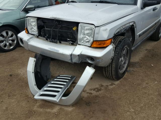 1J8HH48K76C134805 - 2006 JEEP COMMANDER SILVER photo 10