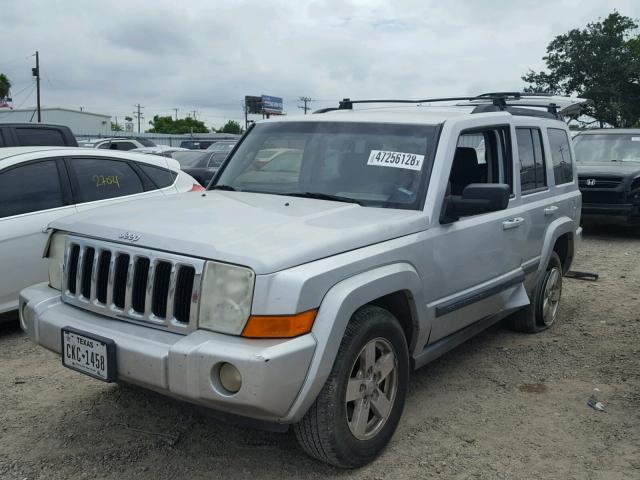 1J8HH48K77C612853 - 2007 JEEP COMMANDER SILVER photo 2