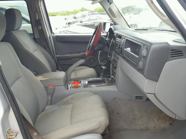 1J8HH48K77C612853 - 2007 JEEP COMMANDER SILVER photo 5