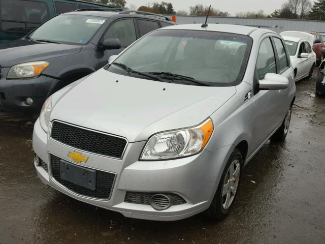 KL1TD6DE6BB191710 - 2011 CHEVROLET AVEO LS SILVER photo 2