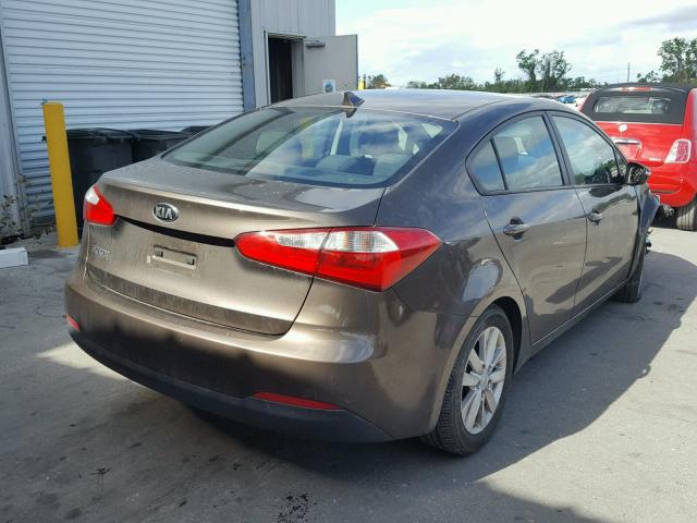 KNAFX4A64F5345525 - 2015 KIA FORTE LX BROWN photo 4