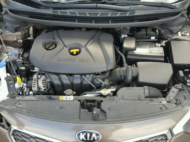 KNAFX4A64F5345525 - 2015 KIA FORTE LX BROWN photo 7