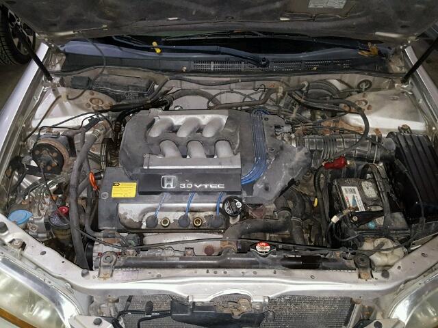 1HGCG1650WA054615 - 1998 HONDA ACCORD EX SILVER photo 7