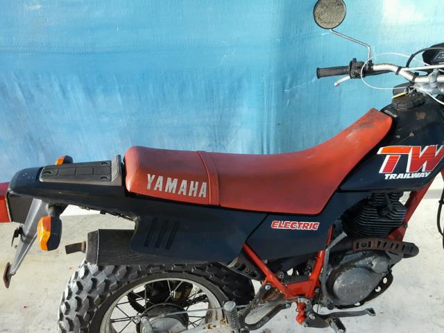 JYA3AWE05KC006251 - 1989 YAMAHA TW200 RED photo 6