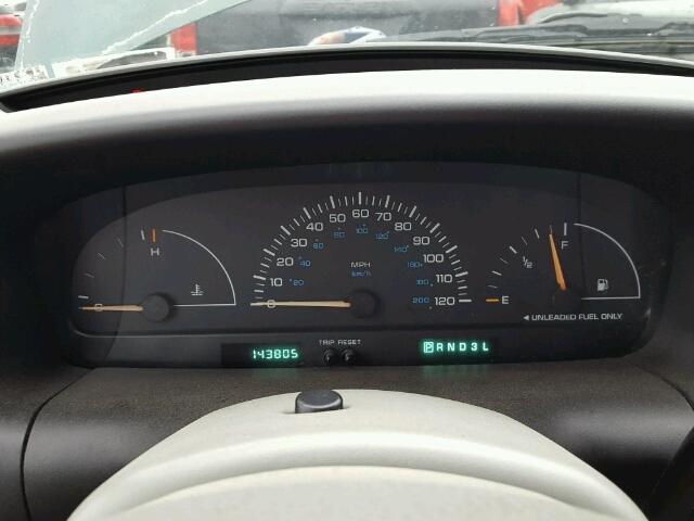 2P4GP24R9XR235314 - 1999 PLYMOUTH GRAND VOYA GREEN photo 8