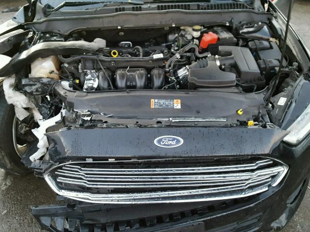 3FA6P0H72GR334117 - 2016 FORD FUSION SE BLACK photo 7