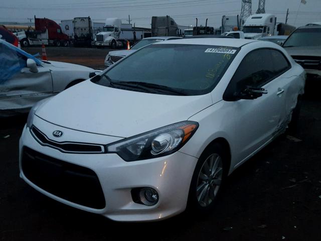 KNAFX6A81G5633632 - 2016 KIA FORTE EX WHITE photo 2