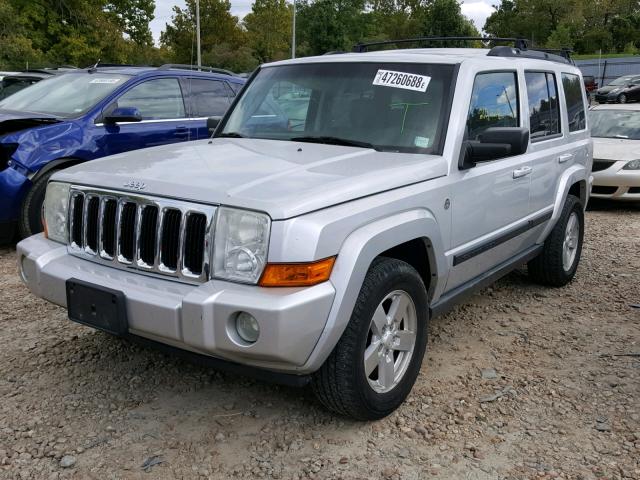 1J8HG48P17C528865 - 2007 JEEP COMMANDER SILVER photo 2
