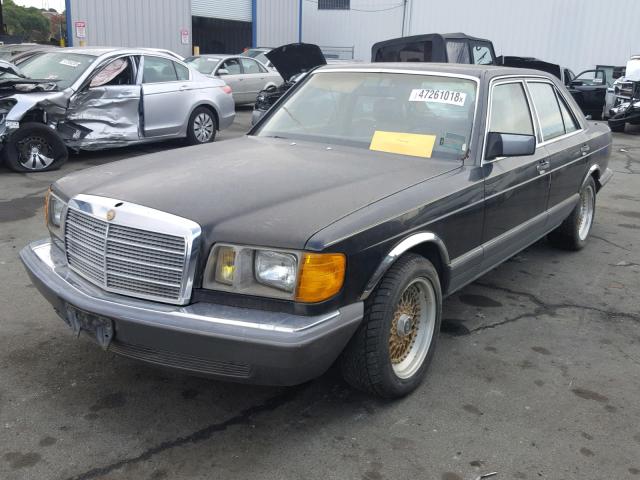 WDBCA32CXFA152534 - 1985 MERCEDES-BENZ 380 SE BLACK photo 2