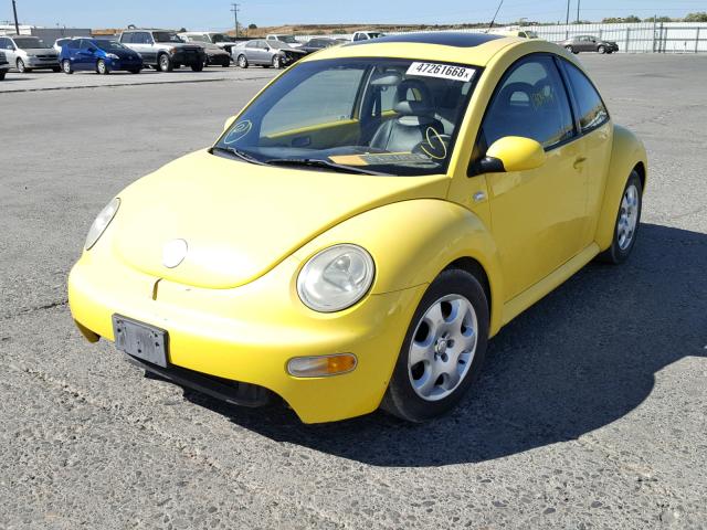 3VWCK21C42M436259 - 2002 VOLKSWAGEN NEW BEETLE 黄色 照片 2