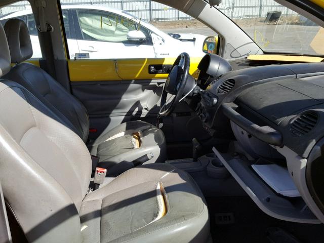 3VWCK21C42M436259 - 2002 VOLKSWAGEN NEW BEETLE 黄色 照片 5