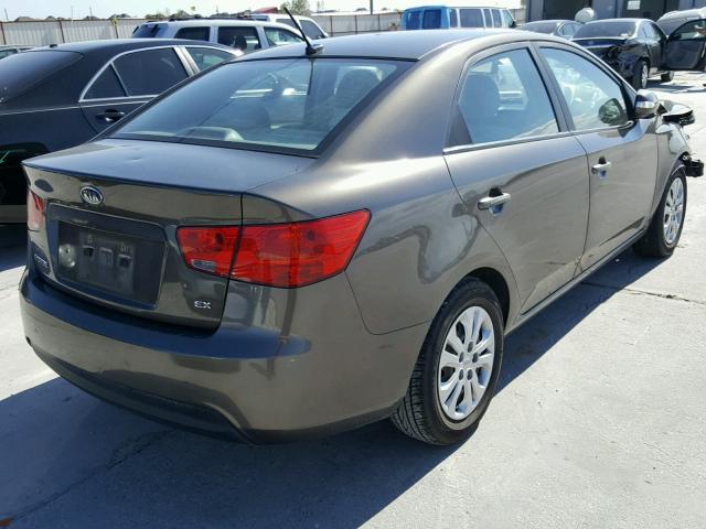 KNAFU4A27A5849808 - 2010 KIA FORTE EX BROWN photo 4