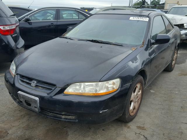 1HGCG2252YA023736 - 2000 HONDA ACCORD EX BLACK photo 2