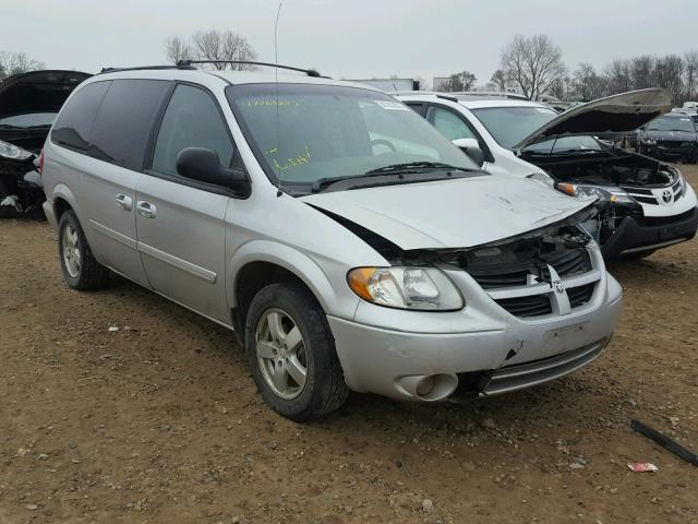 2D4GP44L57R303557 - 2007 DODGE GRAND CARA SILVER photo 1