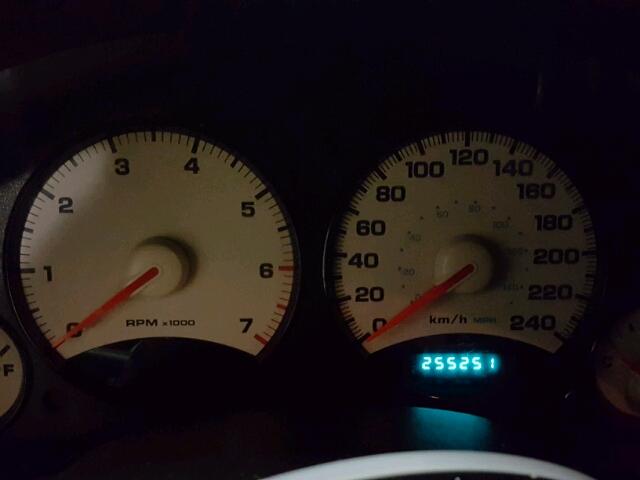 1J4GL38K44W265319 - 2004 JEEP LIBERTY RE BLACK photo 8