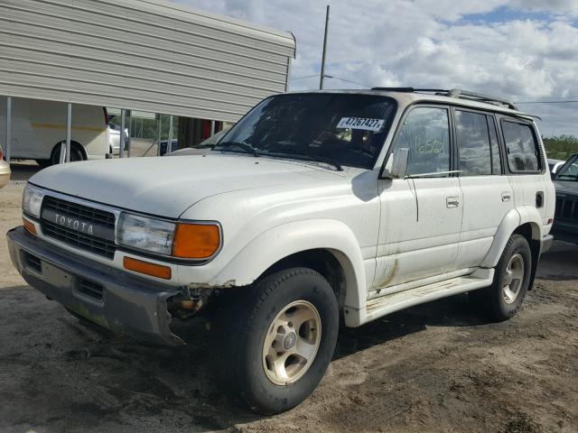 JT3DJ81W0P0035717 - 1993 TOYOTA LAND CRUIS WHITE photo 2