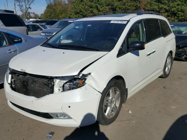 5FNRL5H95DB009962 - 2013 HONDA ODYSSEY TO WHITE photo 2